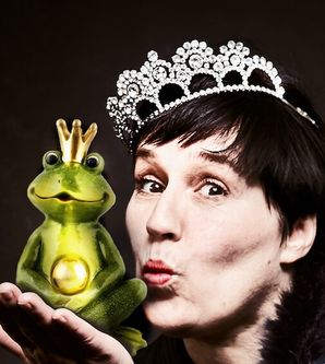 Plattdeutscher Abend mit Sandra Keck: „Kecke Aussichten – Prinzessin in den Wechseljahren“