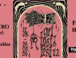 Poster für eine Veranstaltung im Hafenbahnhof mit Live-Musik und DJs am 28.08.26.