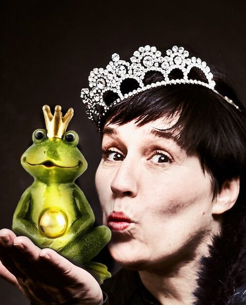 Plattdeutscher Abend mit Sandra Keck: „Kecke Aussichten – Prinzessin in den Wechseljahren“