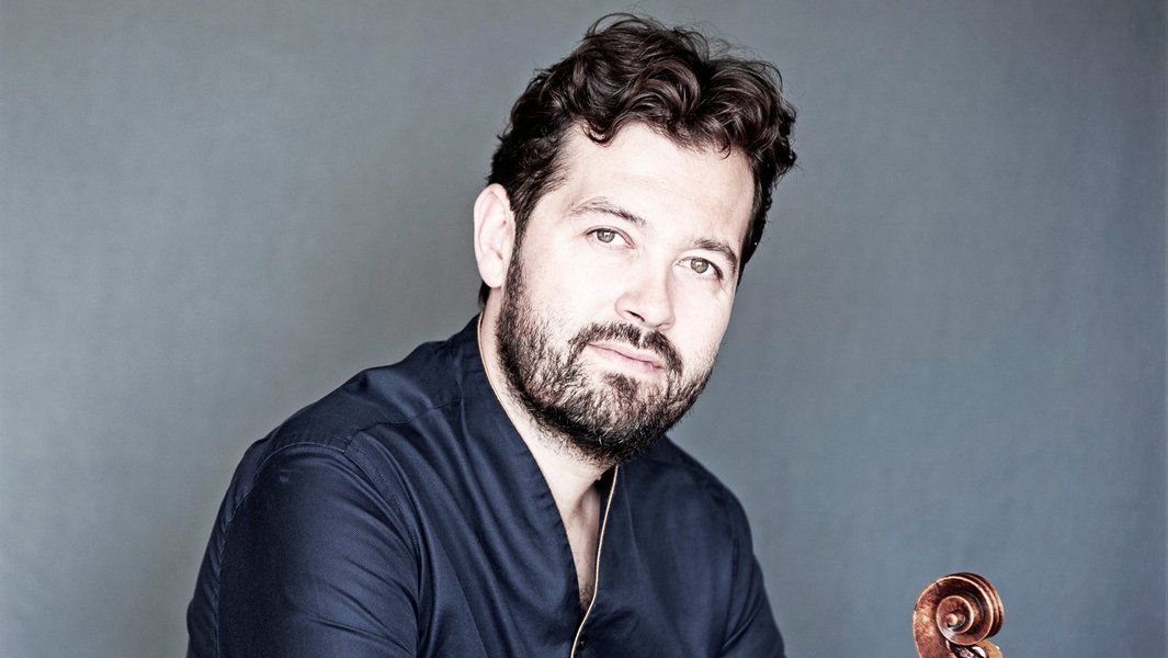 NDR Elbphilharmonie Orchester / Lawrence Power / Alan Gilbert