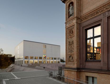 Galerie der Gegenwart (links) und Gründungsbau der Hamburger Kunsthalle (rechts), Foto: Hagen Stier