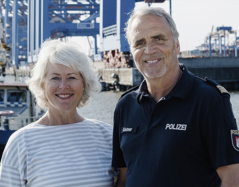 Angélique und Andreas Kästner lesen aus "Tatort Hafen - Tod im Schatten der Elbflut"